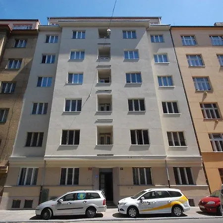 Studio Near The Art Gallery Πράγα